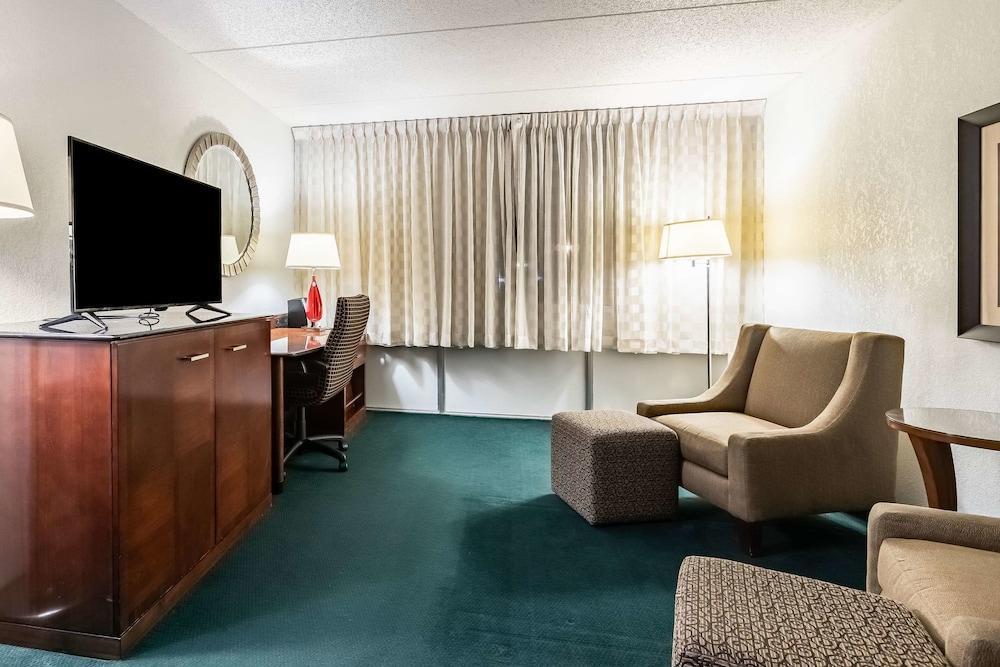 Quality Inn & Suites Conference Center Statesboro Historic District Exteriér fotografie