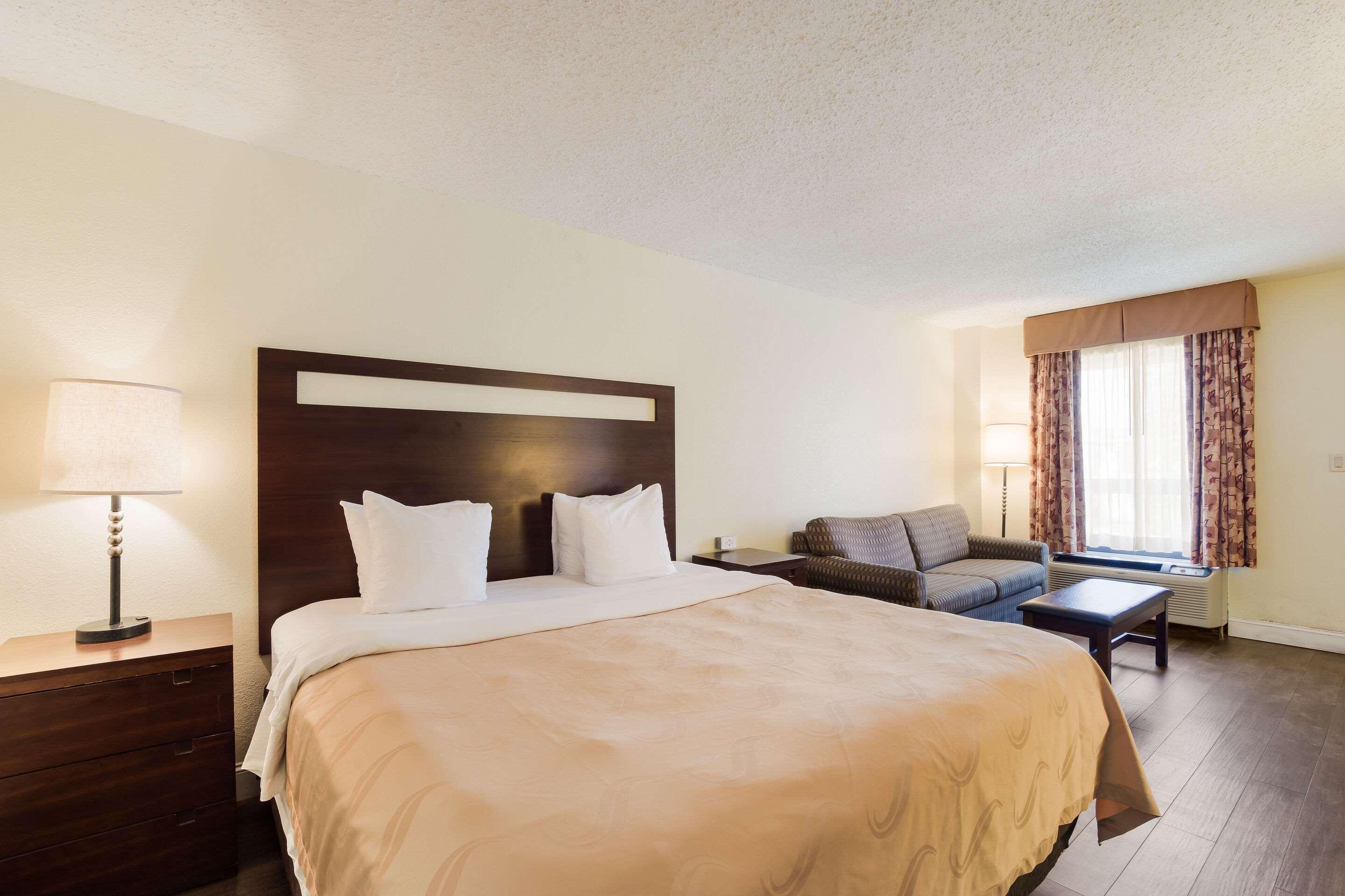Quality Inn & Suites Conference Center Statesboro Historic District Exteriér fotografie